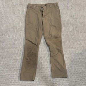 Carhartt Men's Brown Chinos • 32x32